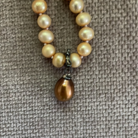 Champagne pearl necklace with removable pearl drop - Picture 6 of 8